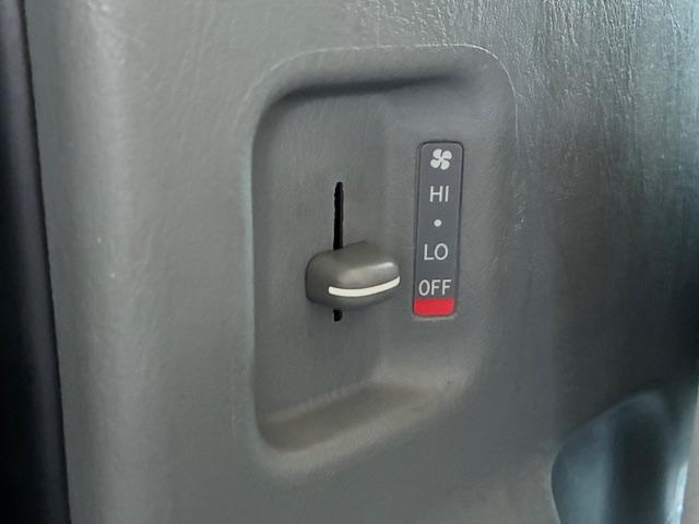 ハイエースバン ロングスーパーGL 保証付 禁煙車 4WD ディーゼル ターボ 純正ナビ TV Bモニター Bluetooth サーキュレーター ETC 外品15AW(16枚目)