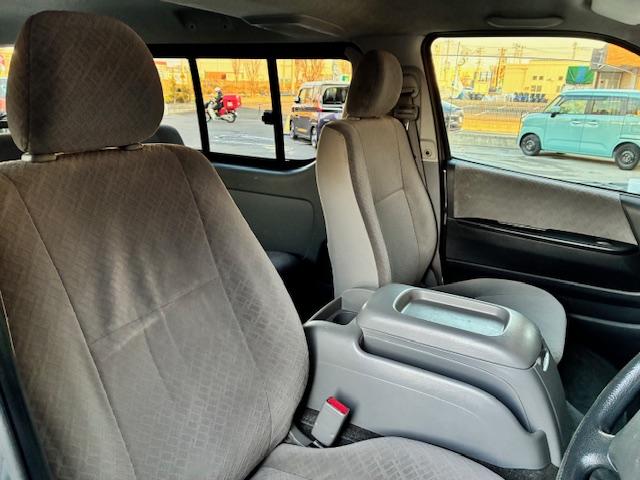 ハイエースバン ロングスーパーGL 保証付 禁煙車 4WD ディーゼル ターボ 純正ナビ TV Bモニター Bluetooth サーキュレーター ETC 外品15AW(17枚目)