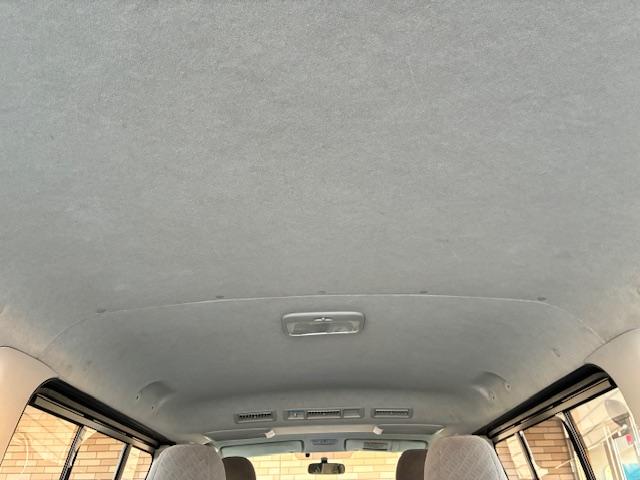 ハイエースバン ロングスーパーGL 保証付 禁煙車 4WD ディーゼル ターボ 純正ナビ TV Bモニター Bluetooth サーキュレーター ETC 外品15AW(20枚目)