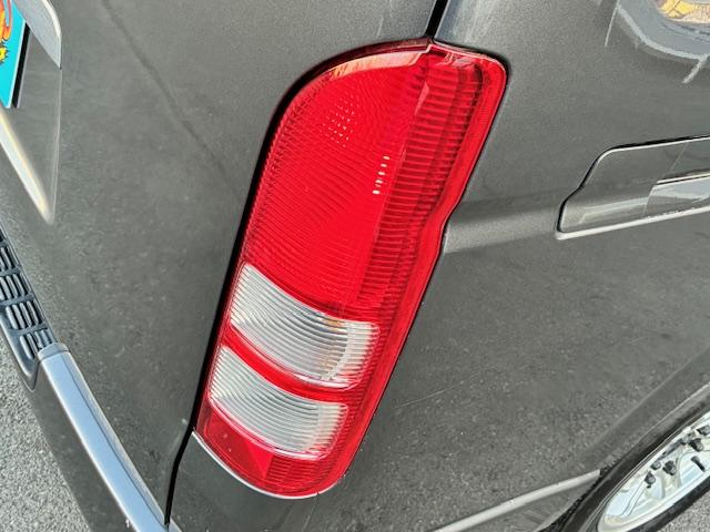 ハイエースバン ロングスーパーGL 保証付 禁煙車 4WD ディーゼル ターボ 純正ナビ TV Bモニター Bluetooth サーキュレーター ETC 外品15AW(40枚目)