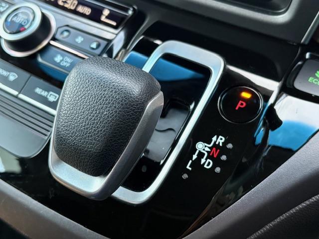 フリードハイブリッド ハイブリッド・Ｇホンダセンシング　保証付　禁煙車　衝突軽減ブレーキ　両側電動スライドドア　９型ナビ　フリップダウンモニター　フルセグＴＶ　Ｂモニター　スマートキー　ブルートゥース　追従型クルコン　ビルトインＥＴＣ　ＬＥＤライト（22枚目）