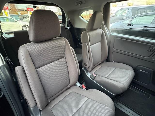 フリードハイブリッド ハイブリッド・Ｇホンダセンシング　保証付　禁煙車　衝突軽減ブレーキ　両側電動スライドドア　９型ナビ　フリップダウンモニター　フルセグＴＶ　Ｂモニター　スマートキー　ブルートゥース　追従型クルコン　ビルトインＥＴＣ　ＬＥＤライト（25枚目）