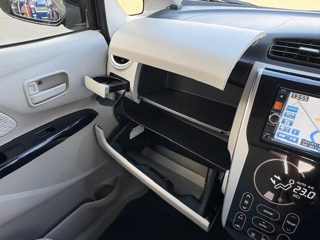 デイズ Ｘ　保証付　禁煙車　アウトレット　純正メモリーナビ　フルセグ　Ｂモニター　Ｂｌｕｅｔｏｏｔｈ　全方位モニター　スマートキ―　Ａ－ＳＴＯＰ　純正ホイール（35枚目）