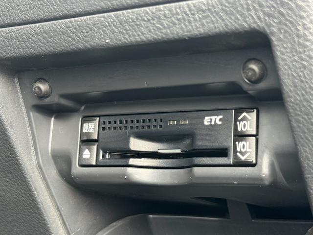 ヴェルファイア 2.4Z 保証付 禁煙車 8人乗 サンルーフ プレミアムサウンド エアロ 両側電動スライドドア 純正ナビ フルセグ Bモニター 後席モニター ETC HID クリソナ フルフラット スマートキ― 純正18AW(23枚目)