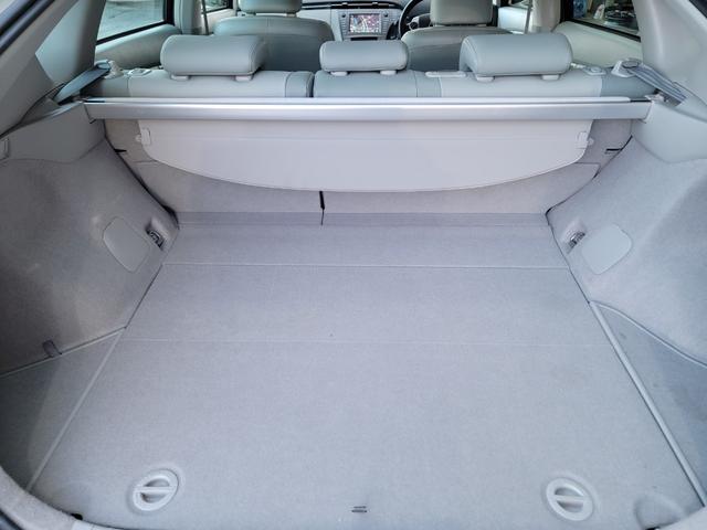 �Y��ȏ�Ԃ��ۂ���Ă���A���Q�b�W�X�y�[�X��