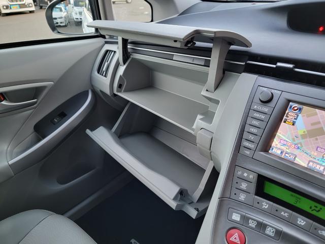 ��e�ʂ̎��[�X�y�[�X��