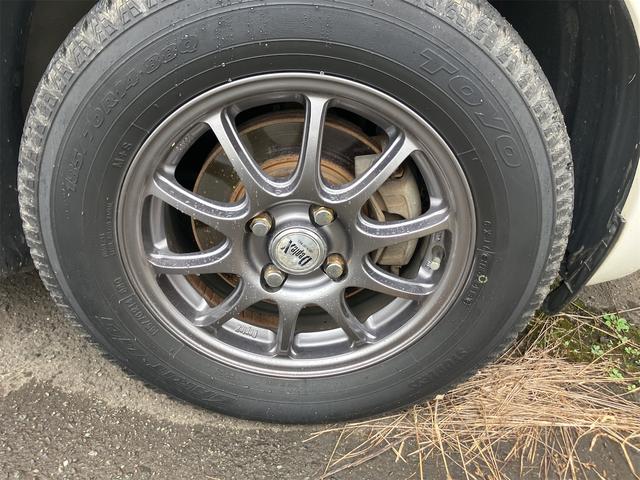 ノート Ｘ　ナビ　ＴＶ　アルミホイール　スマートキー　アイドリングストップ　電動格納ミラー　ＣＶＴ　盗難防止システム　衝突安全ボディ　ＡＢＳ　ＣＤ　ミュージックプレイヤー接続可　エアコン　パワーステアリング（19枚目）