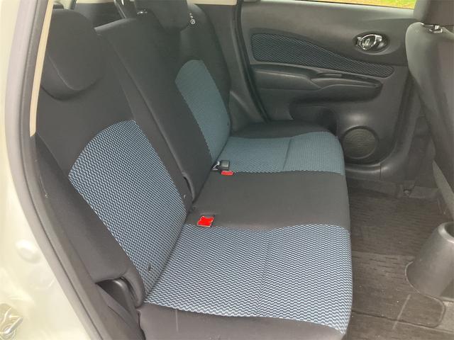 ノート Ｘ　ナビ　ＴＶ　アルミホイール　スマートキー　アイドリングストップ　電動格納ミラー　ＣＶＴ　盗難防止システム　衝突安全ボディ　ＡＢＳ　ＣＤ　ミュージックプレイヤー接続可　エアコン　パワーステアリング（23枚目）