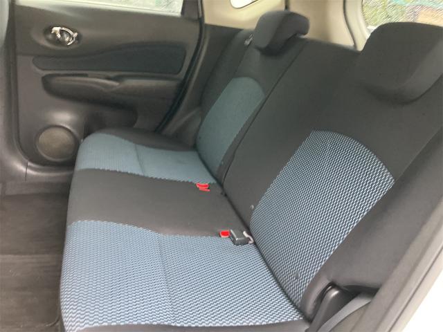 ノート Ｘ　ナビ　ＴＶ　アルミホイール　スマートキー　アイドリングストップ　電動格納ミラー　ＣＶＴ　盗難防止システム　衝突安全ボディ　ＡＢＳ　ＣＤ　ミュージックプレイヤー接続可　エアコン　パワーステアリング（26枚目）