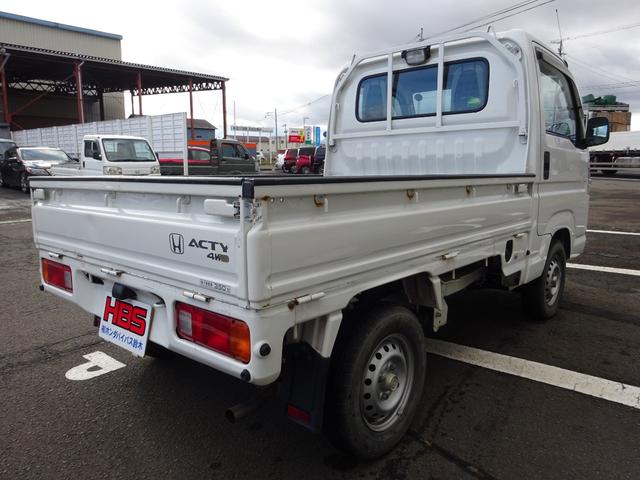 アクティトラック SDX 4WD 5速マニュアル キーレスエントリー エアコン パワステ パワーウィンドウ 荷台ランプ 荷台ゴムマット 運転席エアバック(4枚目)