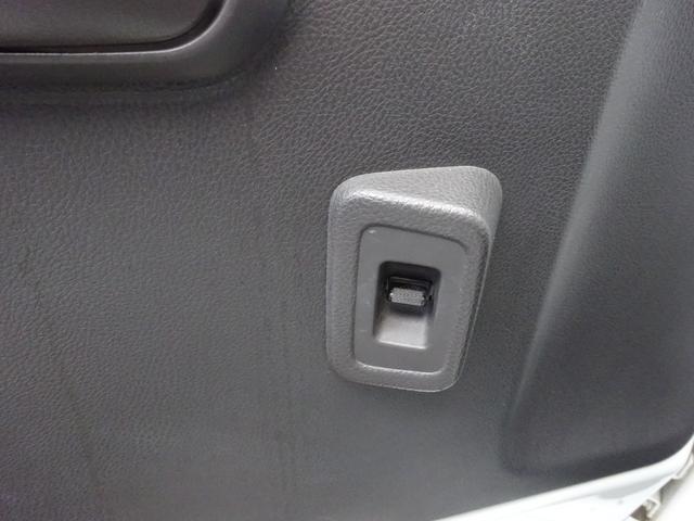 アクティトラック SDX 4WD 5速マニュアル キーレスエントリー エアコン パワステ パワーウィンドウ 荷台ランプ 荷台ゴムマット 運転席エアバック(16枚目)