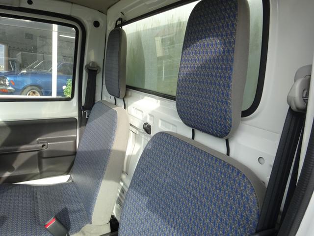 アクティトラック フレッシュデリバリー 保冷車 4WD 5速マニュアル 左側スライドドア リア観音開き 室内チャイム付き ETC 運転席エアバック エアコン パワステ(11枚目)