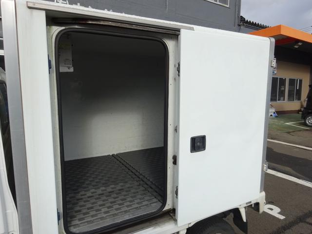 アクティトラック フレッシュデリバリー 保冷車 4WD 5速マニュアル 左側スライドドア リア観音開き 室内チャイム付き ETC 運転席エアバック エアコン パワステ(15枚目)