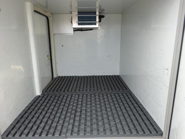 アクティトラック フレッシュデリバリー 保冷車 4WD 5速マニュアル 左側スライドドア リア観音開き 室内チャイム付き ETC 運転席エアバック エアコン パワステ(21枚目)