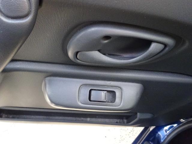 ジムニー XC 4WD オートマ 純正アルミホイール ルーフレール フォグランプ エアコン パワステ パワーウィンドウ 運転席助手席エアバック オーディオレス(13枚目)