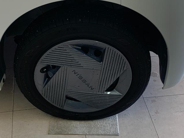 ルークス Ｘ　４ＷＤ　ナビ　Ｂｌｕｅｔｏｏｔｈ　アラウンドビューモニター　衝突軽減ブレーキ　コーナーセンサー　片側電動スライド　ステアリングヒーター　シートヒーター　オートライト　禁煙車　レンタアップ（23枚目）