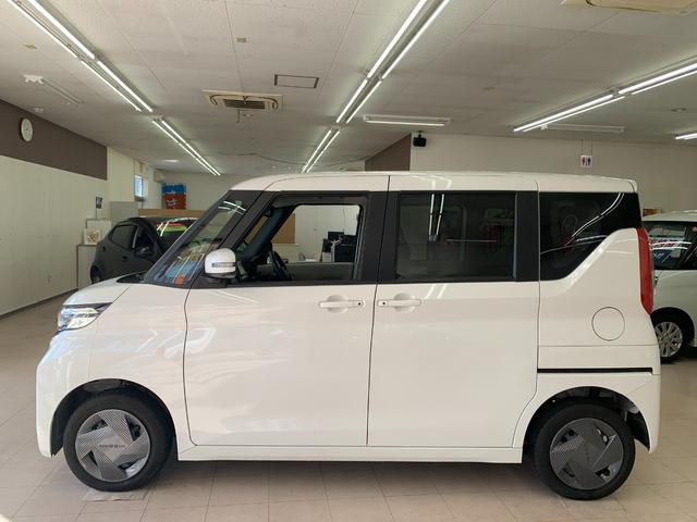 ルークス X 4WD ナビ Bluetooth アラウンドビューモニター 衝突軽減ブレーキ コーナーセンサー 片側電動スライド ステアリングヒーター シートヒーター オートライト 禁煙車 レンタアップ(4枚目)