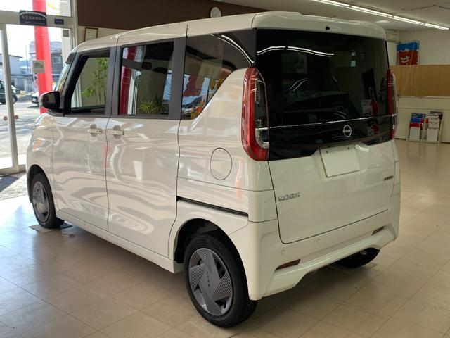 ルークス X 4WD ナビ Bluetooth アラウンドビューモニター 衝突軽減ブレーキ コーナーセンサー 片側電動スライド ステアリングヒーター シートヒーター オートライト 禁煙車 レンタアップ(5枚目)