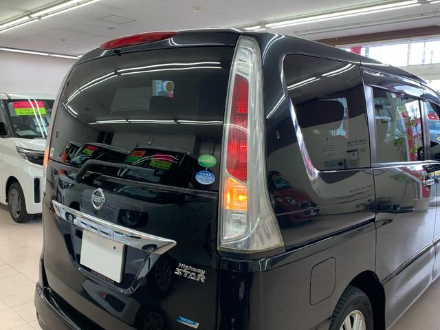 セレナ ハイウェイスター 4WD ディスプレイオーディオ Bluetooth バックカメラ クルーズコントロール オートライト 片側電動スライド ETC 8人乗り 禁煙車(14枚目)