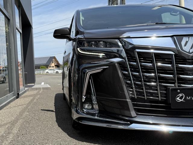アルファード ２．５Ｓ　Ｃパッケージ　２ＷＤ　モデリスタエアロ　グラファイトメタリック　ツインムーンルーフ　ＪＢＬサウンドシステム　後席モニター　全方位モニター　パノラミックビューモニター　デジタルインナーミラーブラインドスポットモニター（22枚目）