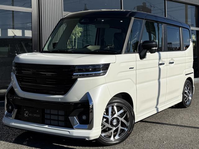 スペーシアカスタム ハイブリッドＸＳターボ　４ＷＤ　エムズスピードエアロＶｅｒコンプリートカー　全方位モニター付９インチメモリーナビ　届出済未使用車　ＺＥＳＵエアロＦ・Ｒ　１６インチＪカラットホイール　両側電動スライドドア　スズキコネクト対応（19枚目）