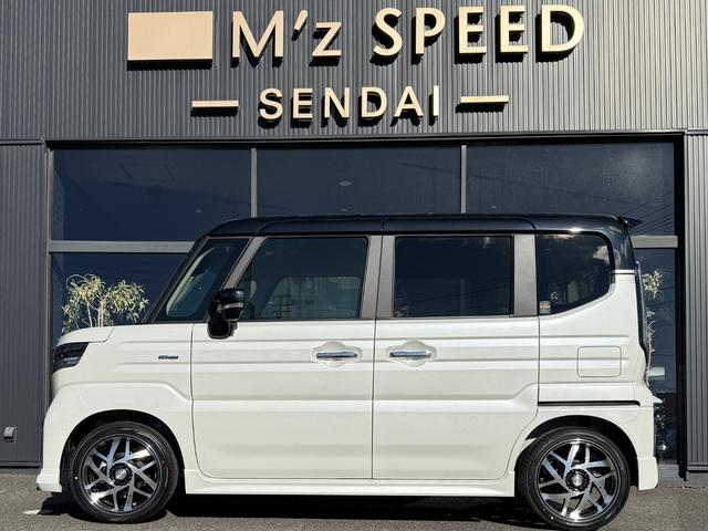 スペーシアカスタム ハイブリッドＸＳターボ　４ＷＤ　エムズスピードエアロＶｅｒコンプリートカー　全方位モニター付９インチメモリーナビ　届出済未使用車　ＺＥＳＵエアロＦ・Ｒ　１６インチＪカラットホイール　両側電動スライドドア　スズキコネクト対応（22枚目）