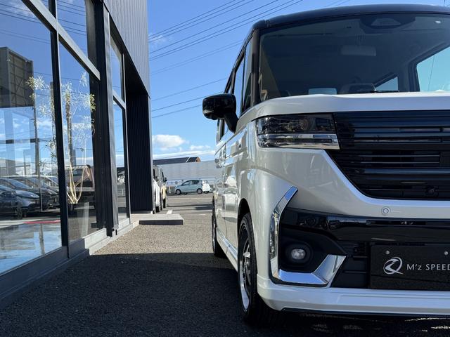 スペーシアカスタム ハイブリッドＸＳターボ　４ＷＤ　エムズスピードエアロＶｅｒコンプリートカー　全方位モニター付９インチメモリーナビ　届出済未使用車　ＺＥＳＵエアロＦ・Ｒ　１６インチＪカラットホイール　両側電動スライドドア　スズキコネクト対応（26枚目）