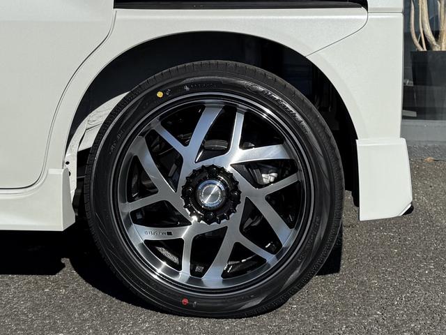 スペーシアカスタム ハイブリッドＸＳターボ　４ＷＤ　エムズスピードエアロＶｅｒコンプリートカー　全方位モニター付９インチメモリーナビ　届出済未使用車　ＺＥＳＵエアロＦ・Ｒ　１６インチＪカラットホイール　両側電動スライドドア　スズキコネクト対応（31枚目）
