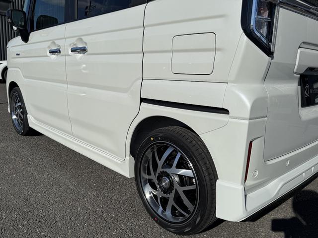 スペーシアカスタム ハイブリッドＸＳターボ　４ＷＤ　エムズスピードエアロＶｅｒコンプリートカー　全方位モニター付９インチメモリーナビ　届出済未使用車　ＺＥＳＵエアロＦ・Ｒ　１６インチＪカラットホイール　両側電動スライドドア　スズキコネクト対応（32枚目）