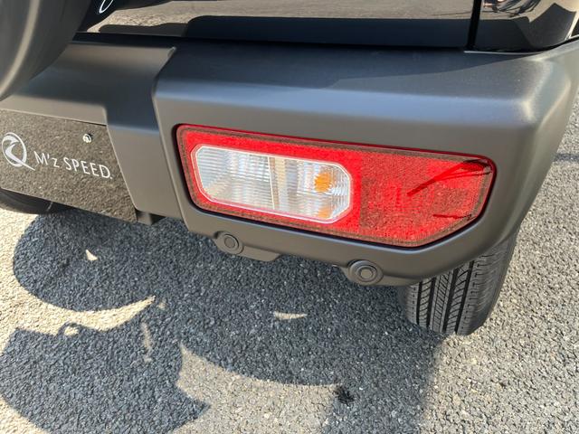 ジムニー ＸＣ　４型　５ＭＴ　リヤパーキングセンサー　ＬＥＤヘッドランプ　スズキセーフティサポート　車線逸脱警告　アイドリングストップ　フォグランプ　シートヒーター　クルーズコントロール（33枚目）