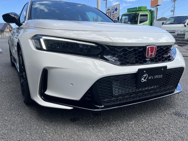 シビック タイプＲ　ホンダコネクト対応ナビゲーション　ホンダセンシング　ブラインドスポットインフォメーション　アダクティブクルーズコントロール　パーキングセンサーシステム　オートハイビーム　モードスイッチ（22枚目）