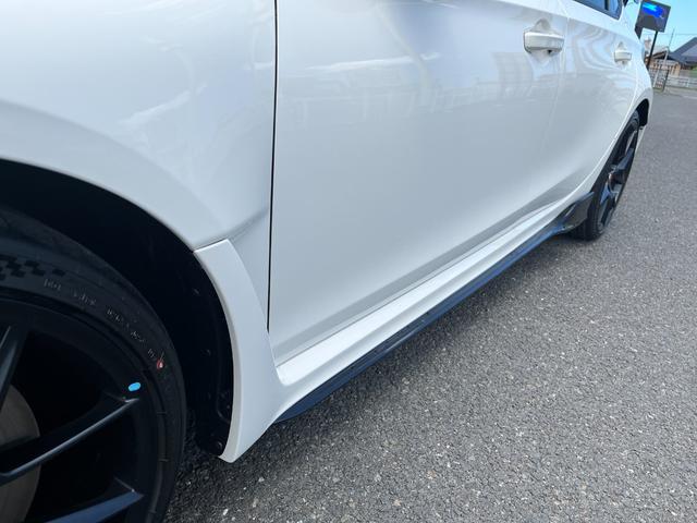 シビック タイプＲ　ホンダコネクト対応ナビゲーション　ホンダセンシング　ブラインドスポットインフォメーション　アダクティブクルーズコントロール　パーキングセンサーシステム　オートハイビーム　モードスイッチ（29枚目）