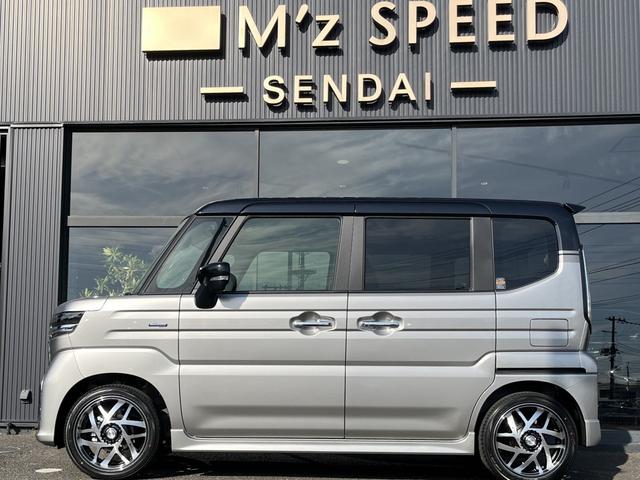 スペーシアカスタム ハイブリッドＸＳターボ　４ＷＤ　エムズスピード１６インチホイールＪカラット　全方位モニター付９インチメモリーナビ　スズキセーフティサポート　スズキコネクト対応機　電動パーキングブレーキ　　アダプティブクルーズコントロール（20枚目）