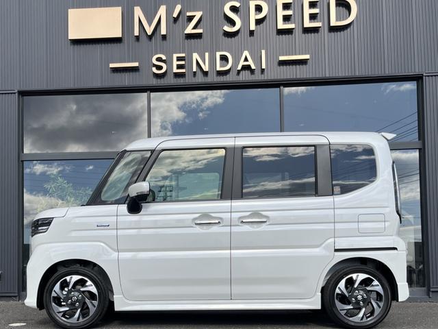 スペーシアカスタム ハイブリッドＸＳターボ　４ＷＤ　全方位モニター付９インチメモリーナビ　スズキセーフティサポート　スズキコネクト対応機　電動パーキングブレーキ　ブレーキホールド　アダプティブクルーズコントロールハイビームアシスト（19枚目）