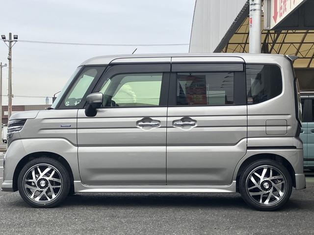 スペーシアカスタム ハイブリッドＸＳターボ　４ＷＤ　エムズスピードエアロＶｅｒコンプリートカー　全方位モニター付９インチメモリーナビ　届出済未使用車　ＺＥＳＵエアロＦ・Ｒ　１６インチＪカラットホイール　両側電動スライドドア　スズキコネクト対応（18枚目）