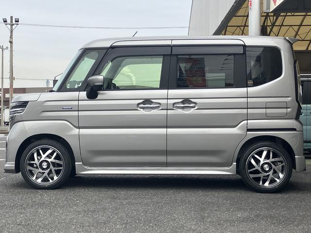 スペーシアカスタム ハイブリッドＸＳターボ　４ＷＤ　エムズスピードエアロＶｅｒコンプリートカー　全方位モニター付９インチメモリーナビ　届出済未使用車　ＺＥＳＵエアロＦ・Ｒ　１６インチＪカラットホイール　両側電動スライドドア　スズキコネクト対応（19枚目）