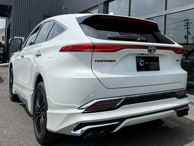 ４ＷＤ　Ｅ−Ｆｏｕｒ　特別仕様車　ＰＨＥＶロアグリル　ＰＨＥＶモデリスタエアロ　調光式パノラマルーフ　パノラミックビューモニター　デジタルインナーミラー　専用ホイール　ブラインドスポットモニター