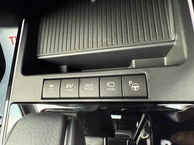 カローラクロス ハイブリッド　Ｚ　改良後　パノラマルーフ　パノラミックビューモニター　ブラインドスポットモニター　寒冷地仕様　アドバンストパーク　トヨタチームメイト　アダプティブハイビームシステムシートベンチレーション（7枚目）