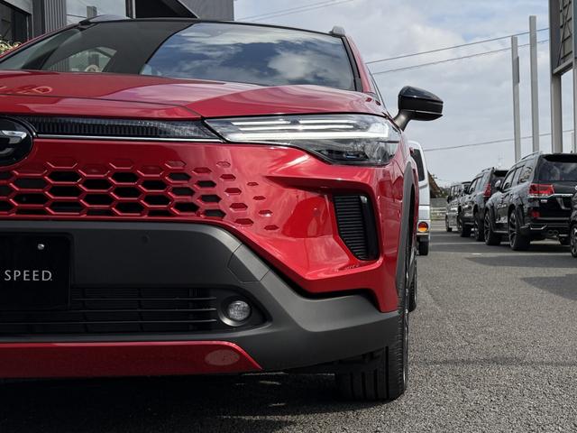 カローラクロス ハイブリッド　Ｚ　改良後　パノラマルーフ　パノラミックビューモニター　ブラインドスポットモニター　寒冷地仕様　アドバンストパーク　トヨタチームメイト　アダプティブハイビームシステムシートベンチレーション（22枚目）