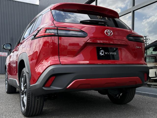 カローラクロス ハイブリッド　Ｚ　改良後　パノラマルーフ　パノラミックビューモニター　ブラインドスポットモニター　寒冷地仕様　アドバンストパーク　トヨタチームメイト　アダプティブハイビームシステムシートベンチレーション（31枚目）