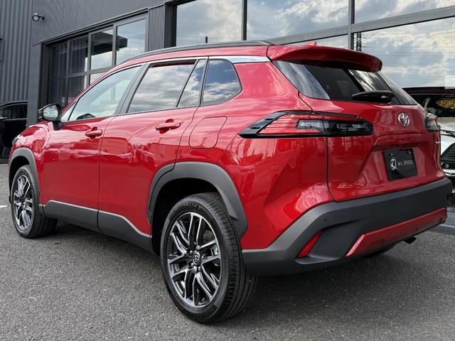 カローラクロス ハイブリッド　Ｚ　改良後　パノラマルーフ　パノラミックビューモニター　ブラインドスポットモニター　寒冷地仕様　アドバンストパーク　トヨタチームメイト　アダプティブハイビームシステムシートベンチレーション（34枚目）