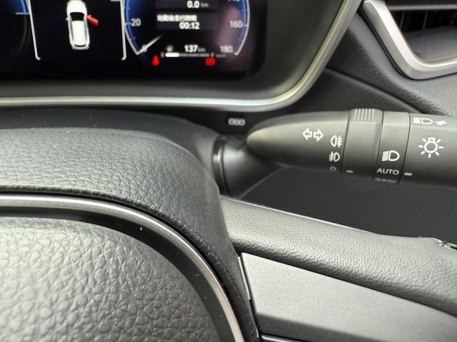 カローラクロス ハイブリッド　Ｚ　改良後　パノラマルーフ　パノラミックビューモニター　ブラインドスポットモニター　寒冷地仕様　アドバンストパーク　トヨタチームメイト　アダプティブハイビームシステムシートベンチレーション（47枚目）