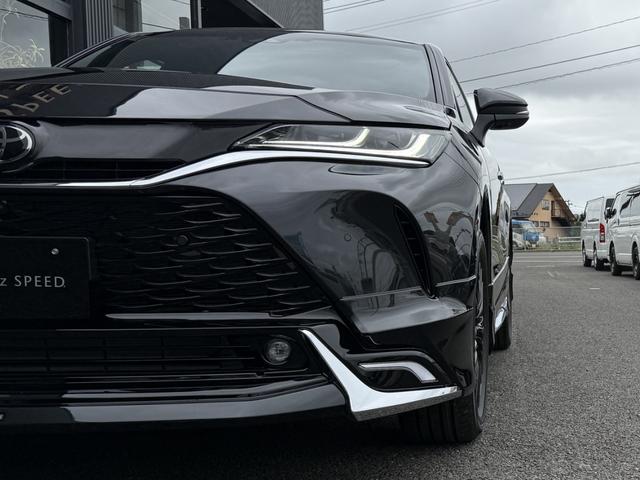 ハリアーハイブリッド Z レザーパッケージ・ナイトシェード 4WD E-Four 特別仕様車 PHEVロアグリル PHEVモデリスタエアロ 調光式パノラマルーフ パノラミックビューモニター デジタルインナーミラー 専用ホイール ブラインドスポットモニター(23枚目)