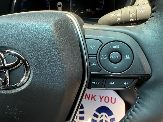 ハリアーハイブリッド Z レザーパッケージ・ナイトシェード 4WD E-Four 特別仕様車 PHEVロアグリル PHEVモデリスタエアロ 調光式パノラマルーフ パノラミックビューモニター デジタルインナーミラー 専用ホイール ブラインドスポットモニター(50枚目)