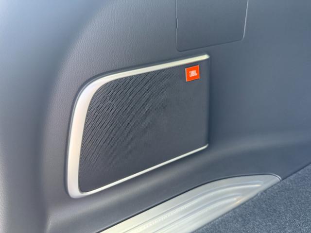 ハリアーハイブリッド Z レザーパッケージ・ナイトシェード 4WD E-Four 特別仕様車 PHEVロアグリル PHEVモデリスタエアロ 調光式パノラマルーフ パノラミックビューモニター デジタルインナーミラー 専用ホイール ブラインドスポットモニター(60枚目)