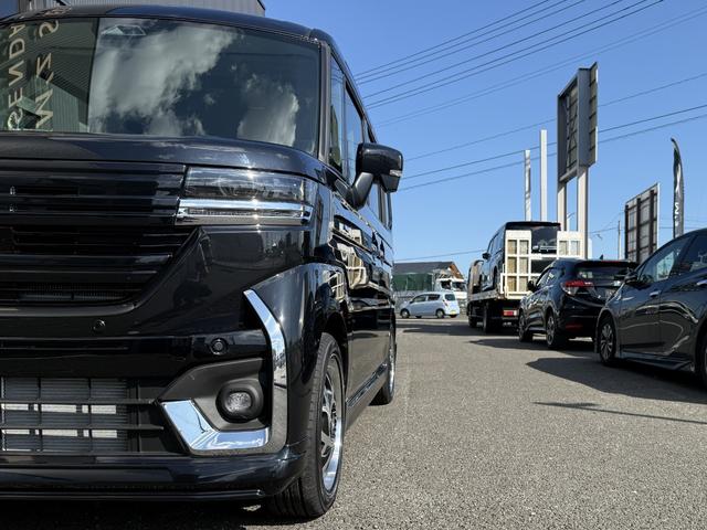 スペーシアカスタム ハイブリッドXSターボ エムズスピードエアロVerコンプリートカー 全方位モニター付9インチメモリーナビ 届出済未使用車 ZESUエアロF・R 16インチJカラットホイール 両側電動スライドドア スズキコネクト対応(28枚目)