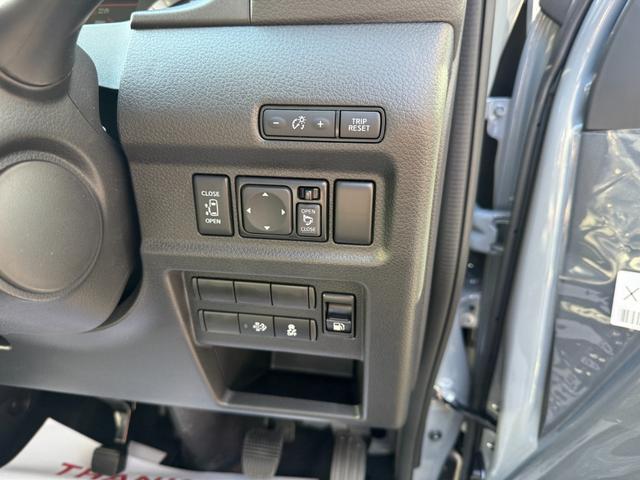 キャラバン ロンググランドプレミアムＧＸ　４ＷＤ　ディーゼル　インテリジェント　アラウンドビューモニター　インテリジェント　エマージェンシーブレーキ　インテリジェント　ルームミラー　踏み間違い衝突防止アシスト　ハイビームアシスト（8枚目）