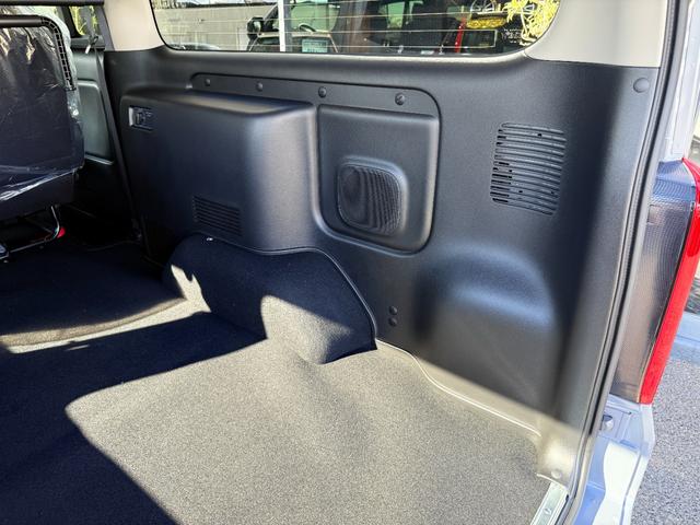 キャラバン ロンググランドプレミアムＧＸ　４ＷＤ　ディーゼル　インテリジェント　アラウンドビューモニター　インテリジェント　エマージェンシーブレーキ　インテリジェント　ルームミラー　踏み間違い衝突防止アシスト　ハイビームアシスト（64枚目）