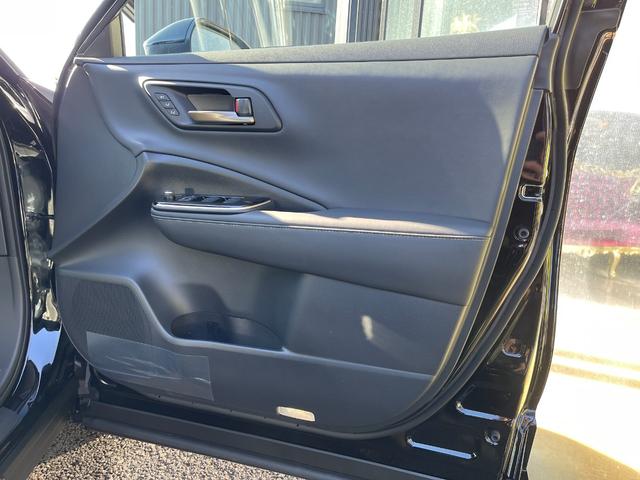 クラウンスポーツ Z エムズスピードエアロVer 内装黒 パノラマルーフ パノラミックビューモニター トヨタチームメイト デジタルインナーミラー 寒冷地 デジタルキー ZEUSフロント・リアハーフスポイラー(37枚目)