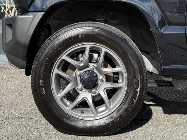 ジムニー XC 4型 5MT リヤパーキングセンサー LEDヘッドランプ スズキセーフティサポート 車線逸脱警告 アイドリングストップ フォグランプ シートヒーター クルーズコントロール(20枚目)